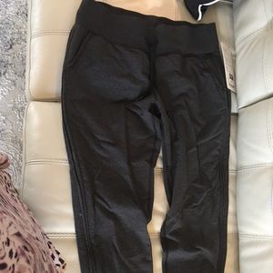 Lululemon no sweat Pant size 8